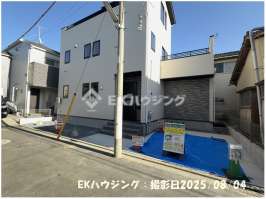 六町駅　徒歩12分　構造：木造土地面積:94.25平米　建物面積:103.60平米　