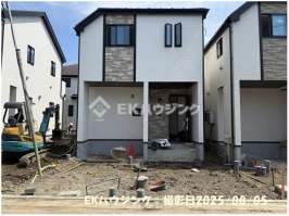 竹ノ塚駅　徒歩11分　構造：木造土地面積:98.95平米　建物面積:96.88平米　