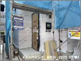 金町駅　徒歩24分　構造：木造土地面積:81.60平米　建物面積:79.90平米　