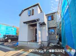 谷在家駅　徒歩11分　構造：木造土地面積:93.26平米　建物面積:86.60平米　