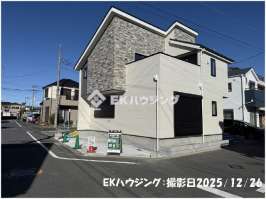 八潮駅　徒歩23分　構造：木造土地面積:98.08平米　建物面積:105.22平米　