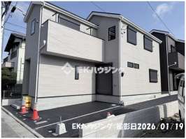 金町駅　徒歩29分　構造：木造土地面積:83.48平米　建物面積:93.14平米　