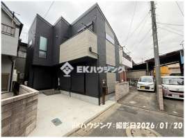 金町駅　徒歩0分　構造：木造土地面積:72.38平米　建物面積:79.07平米　