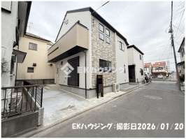 金町駅　徒歩0分　構造：木造土地面積:88.47平米　建物面積:86.94平米　